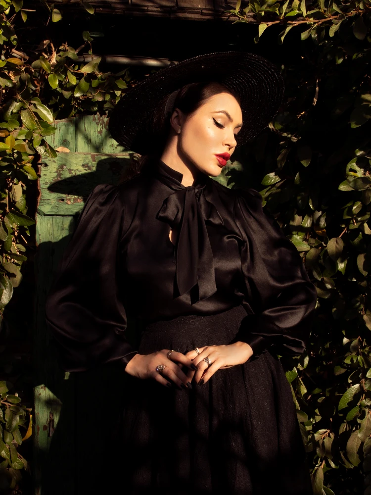 Victorian Blouse In Black