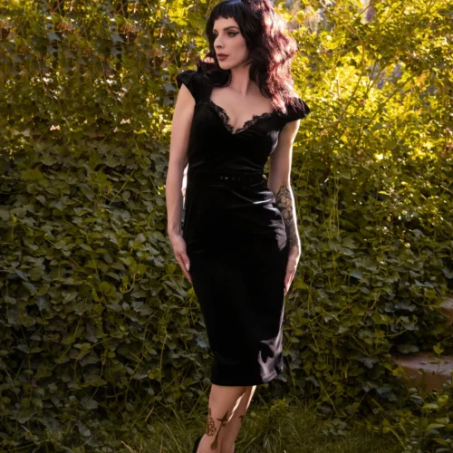 Baudelaire Wiggle Dress In Black 38 Baudelaire Wiggle Dress In Black -Elegant Ladies Wear Baudelier Black Wig 5