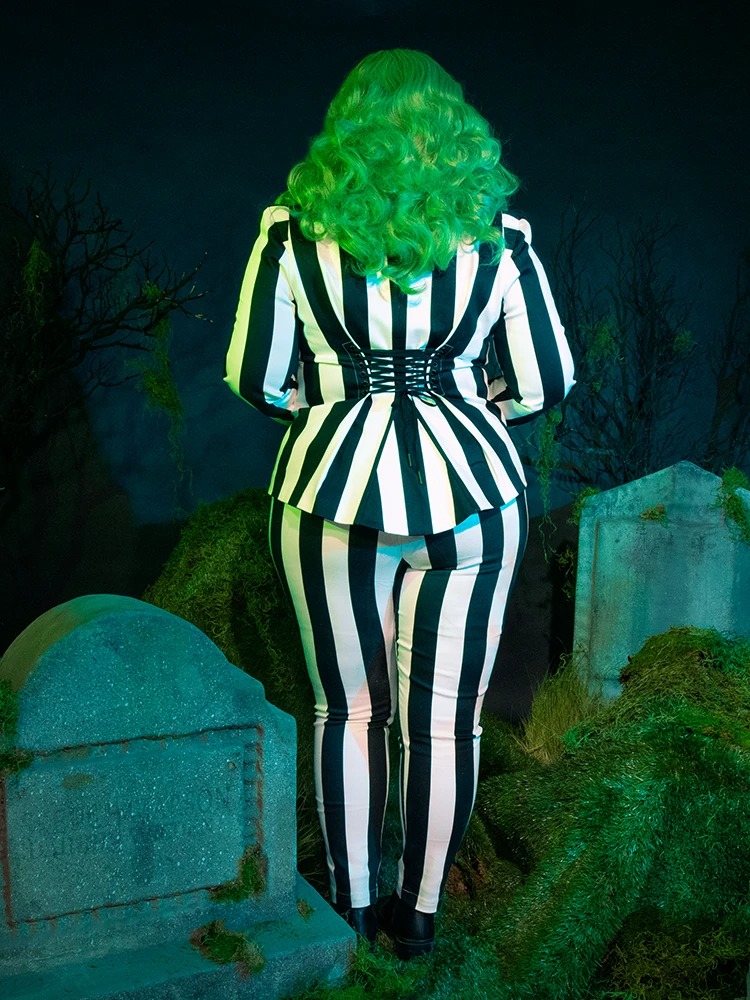 BEETLEJUICE™ Striped Corset Blazer 6 BEETLEJUICE™ Striped Corset Blazer - Image 4