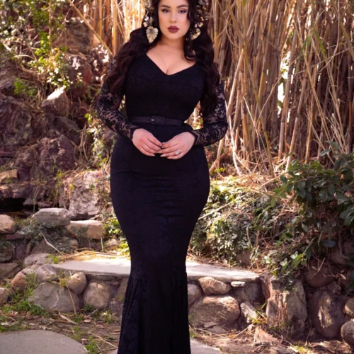 Black Marilyn Lace Gown In Black 28 Black Marilyn Lace Gown In Black -Elegant Ladies Wear Black Lace Marilyn 15