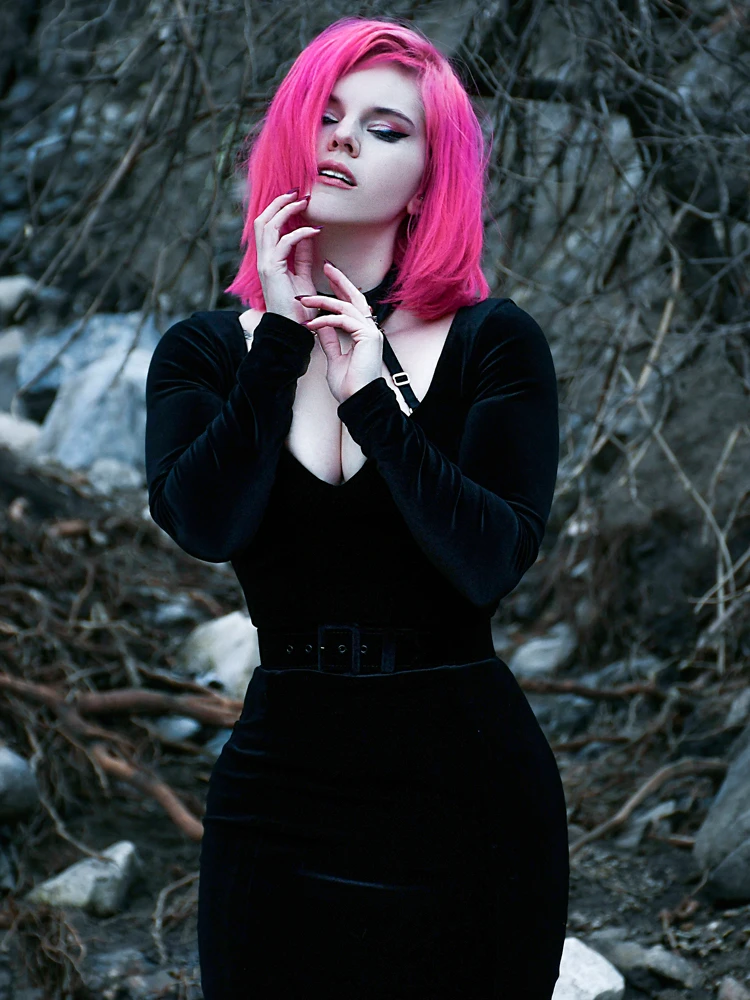 Black Marilyn Gown In Black 8 Black Marilyn Gown In Black - Image 6