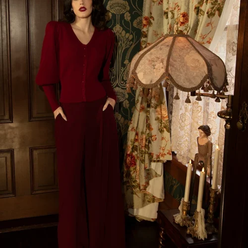 Black Widow Palazzo Pants In Oxblood 25 Black Widow Palazzo Pants In Oxblood -Elegant Ladies Wear Crimson Pants 10