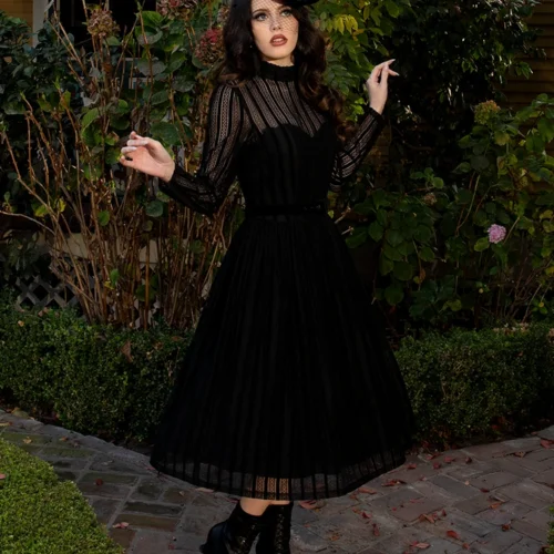 Funeral Dress In Black 21 Funeral Dress In Black -Elegant Ladies Wear Funeral Dress 4