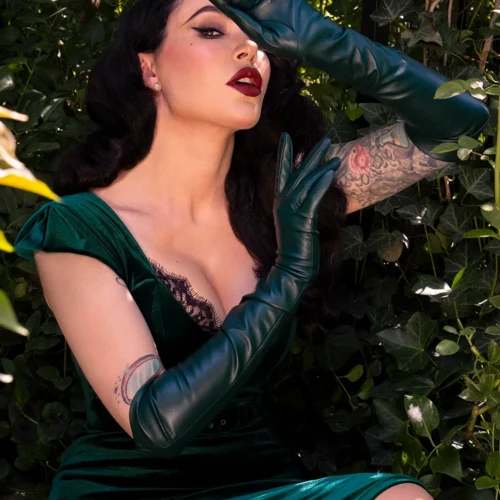 Faux Leather Opera Gloves In Hunter Green