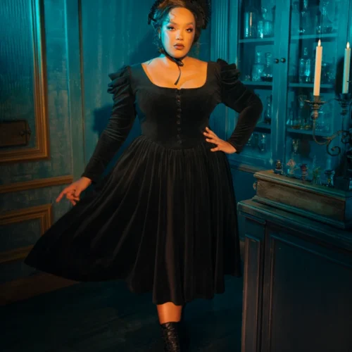 Haunted Beauty Victorian Mourning Dress With Capelet In Black -Elegant Ladies Wear Haunted Beauty Dress 2