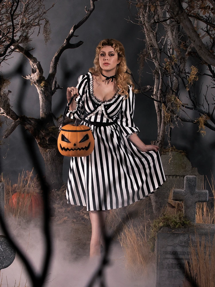 Sleepy Hollow™ Pumpkin Bag 7 Sleepy Hollow™ Pumpkin Bag - Image 5