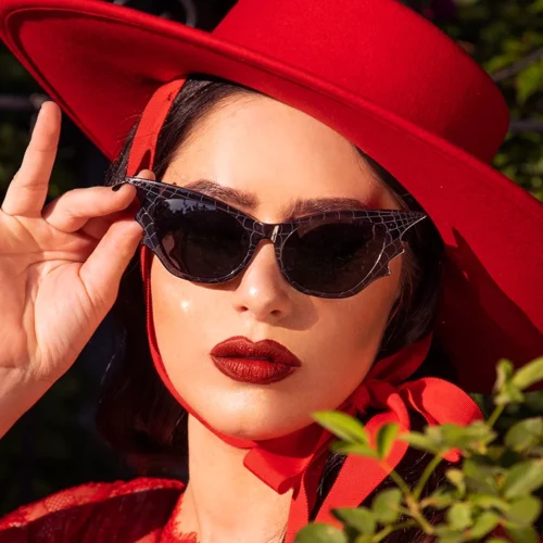 Vamp Batwing Sunglasses In Smoke Spider Web