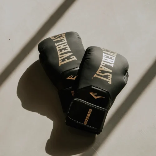 Everlast Elite 2 Boxing Gloves -Elegant Ladies Wear everlast elite 2 boxing gloves black gold P00003270 05