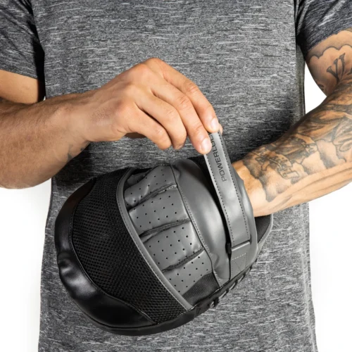 Everlast Powerlock Focus Mitts 8 Everlast Powerlock Focus Mitts -Elegant Ladies Wear everlast powerlock focus mitts black grey P00002746 03